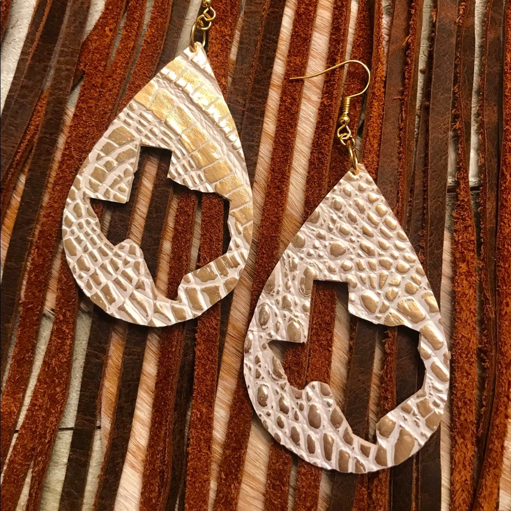 Texas Cutout Earrings